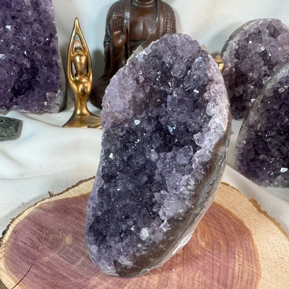 Druzy Rainbow Amethyst from Brazil - Picture 2 of 6